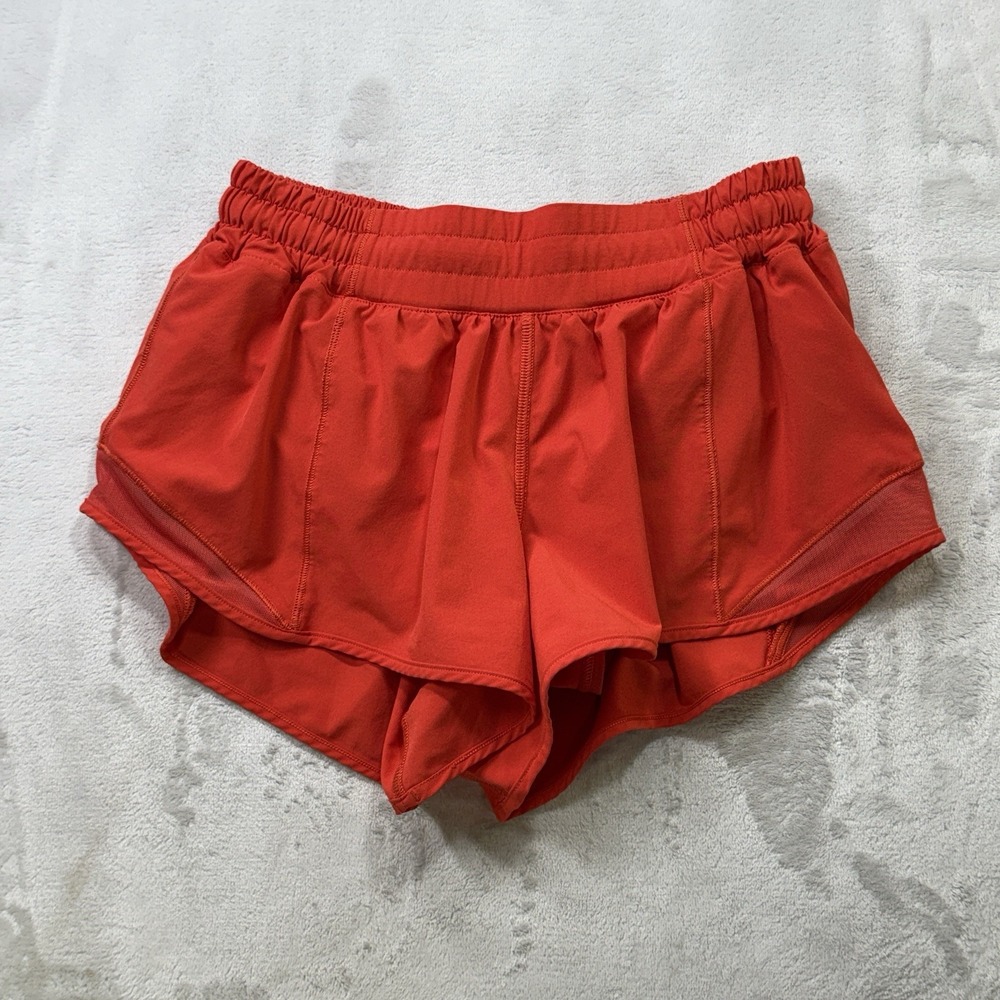 Lululemon Hotty Hot Shorts Women's 6 Red Low Rise 2.5" Lined Running Mesh